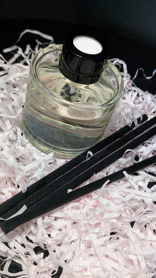 Coconut & Waterfall Blooms Reed Diffuser